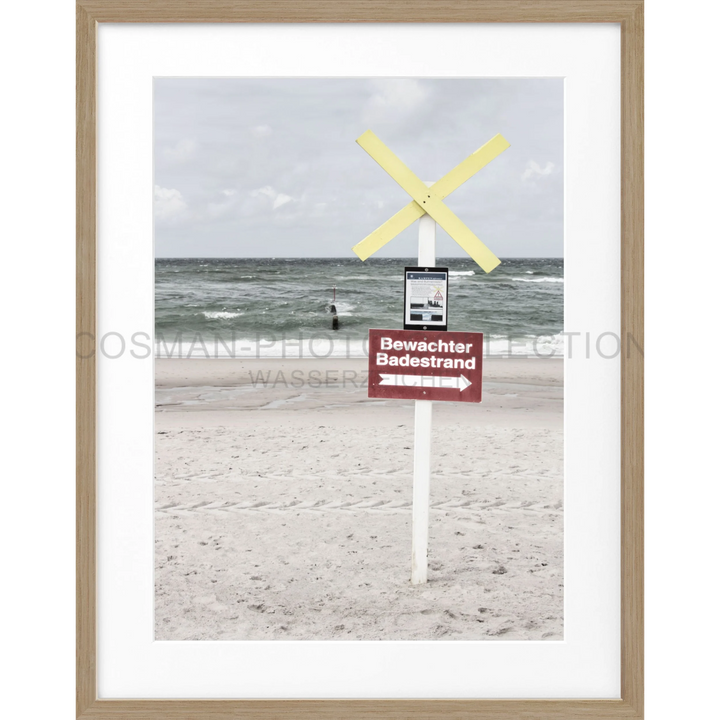 Strandschutzschild mit gelbem X und deutschem Text für Poster Bewachter Badestrand Sylt