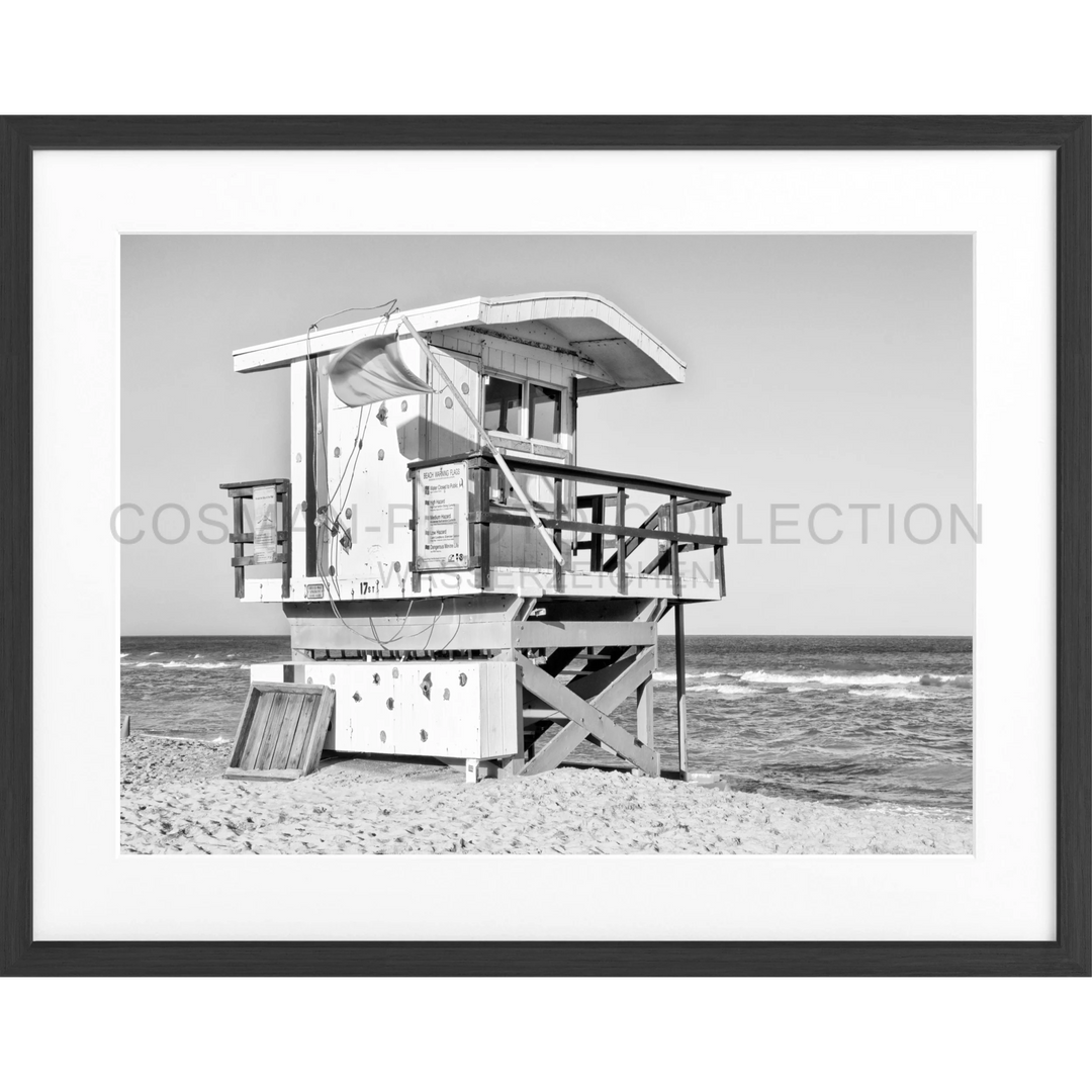 Schwarz-weißes Lifeguard-Turm-Bild am Strand für Poster Florida Miami Beach FL15