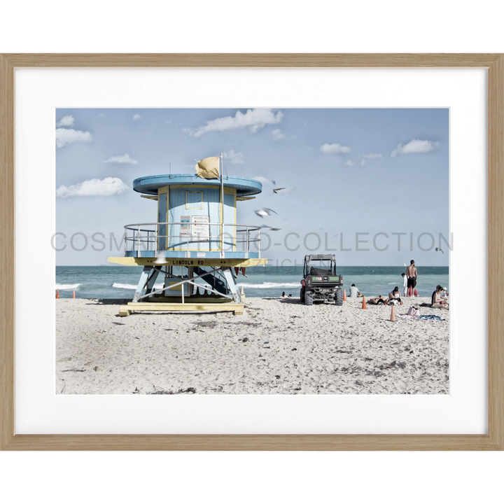 Retro-türkis-weißer Rettungsturm am Strand für Poster Florida Miami Beach FL16