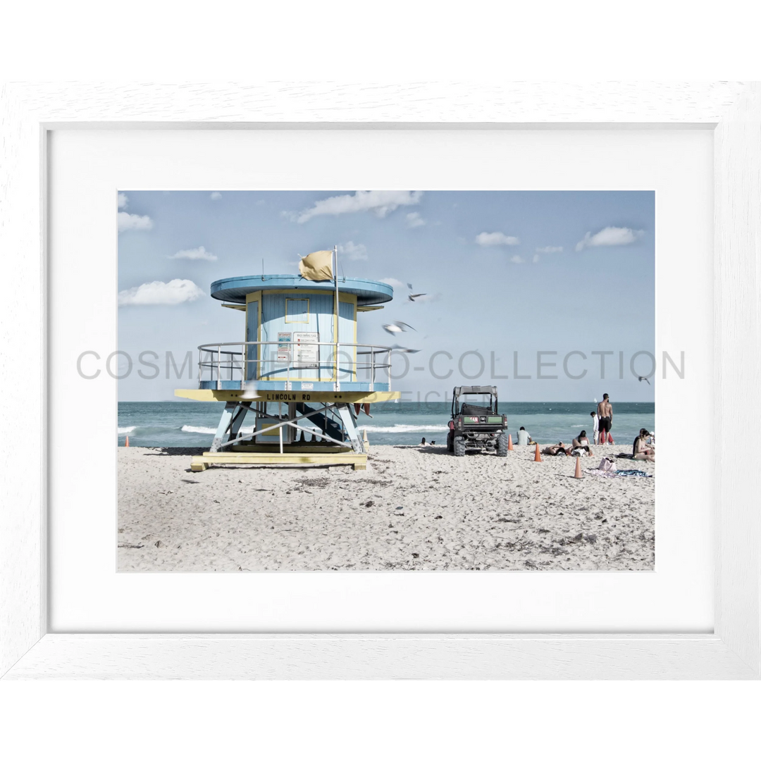 Türkis-weißer Rettungsturm am Strand von Miami Beach, Florida für Poster FL16