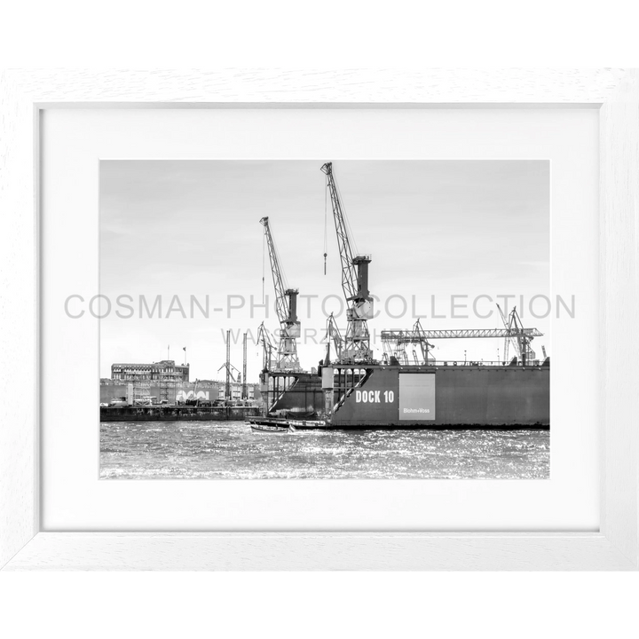 Cosman-Interior Rahmenfarbe: weiss matt / Grösse: S (31cm x 25cm) / Motiv: schwarz/weiss Poster Hamburg Hafen "Dock 10" HH34