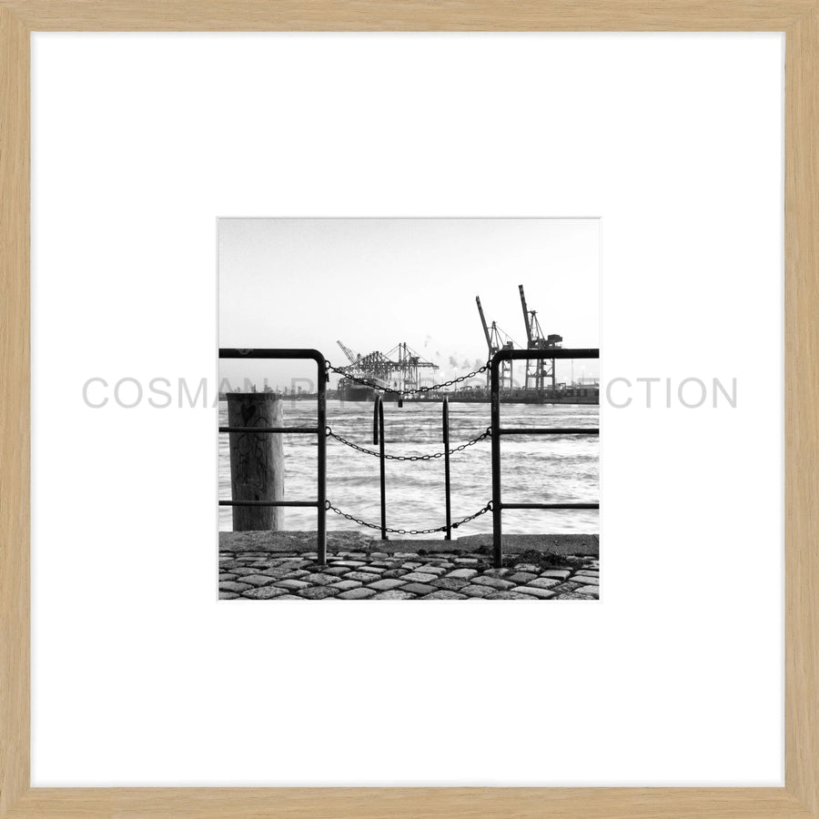 Cosman-Interior Poster Hamburg "Hafen" HH30 - 43x43cm Objektrahmen Eiche natur