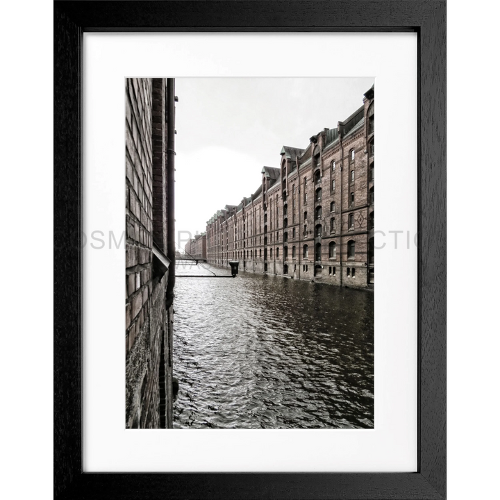 Cosman-Interior Rahmenfarbe: schwarz matt / Grösse: S (25cm x 31cm) / Motiv: farbe Poster Hamburg "Speicherstadt" HH46E