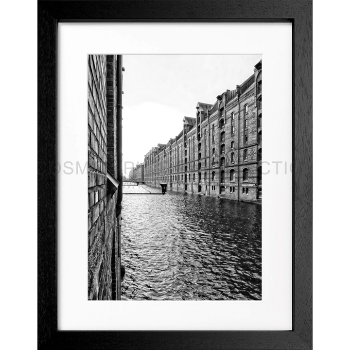 Cosman-Interior Rahmenfarbe: schwarz matt / Grösse: S (25cm x 31cm) / Motiv: schwarz/weiss Poster Hamburg "Speicherstadt" HH46E