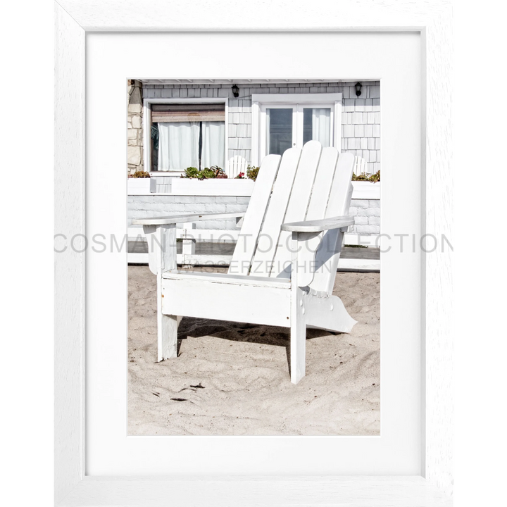 Weißer Adirondack-Stuhl auf Sand für Poster Kalifornien Deckchair K182