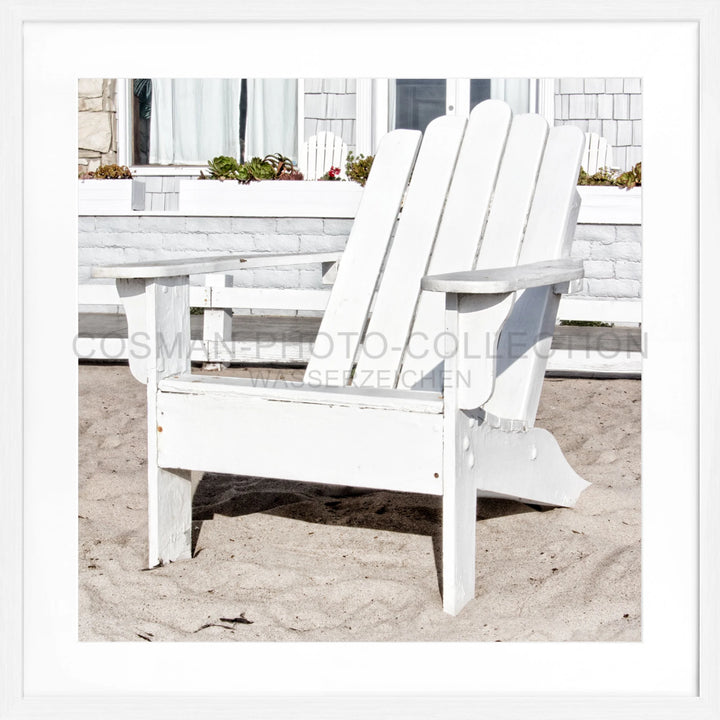 Weißer Holz-Adirondack-Stuhl im Produkt Poster Kalifornien Deckchair K182Q