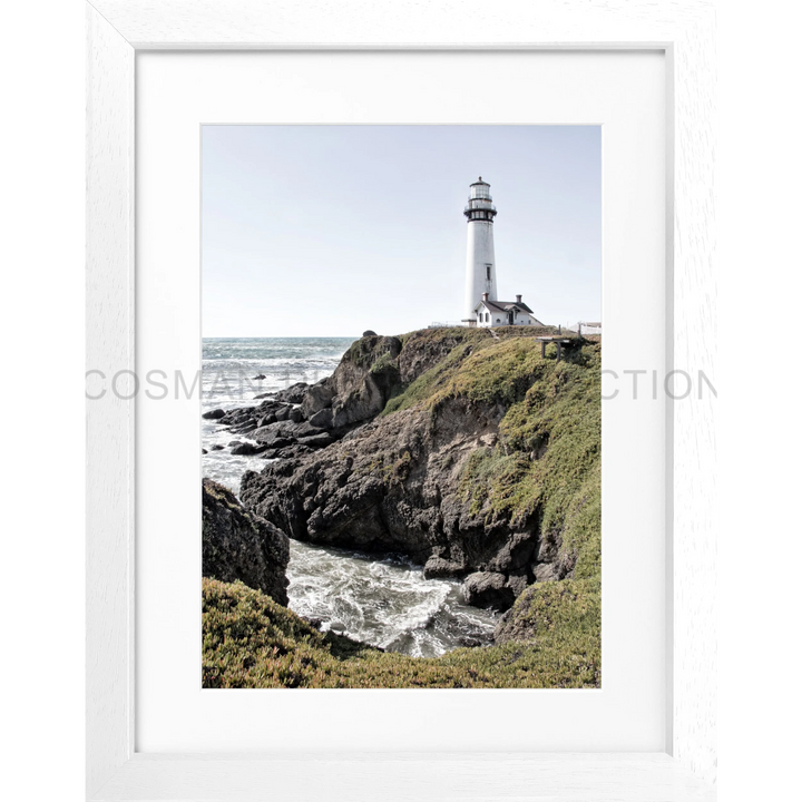 Weißer Leuchtturm auf felsigen Küstenklippen, Poster Kalifornien ’Lighthouse’ L07