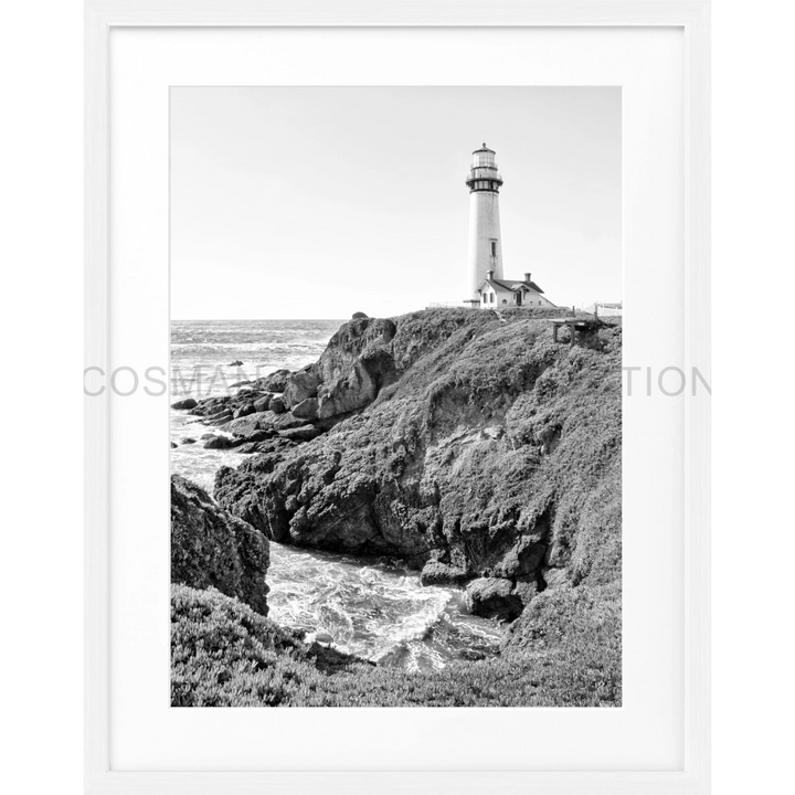 Weißer Leuchtturm auf felsigen Küstenklippen, Poster Kalifornien ’Lighthouse’ L07