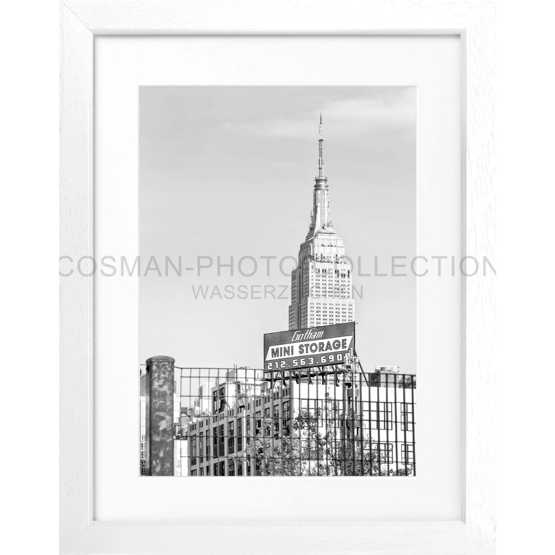 Empire State Building mit ikonischem Turm und Art-Deco-Architektur auf Poster