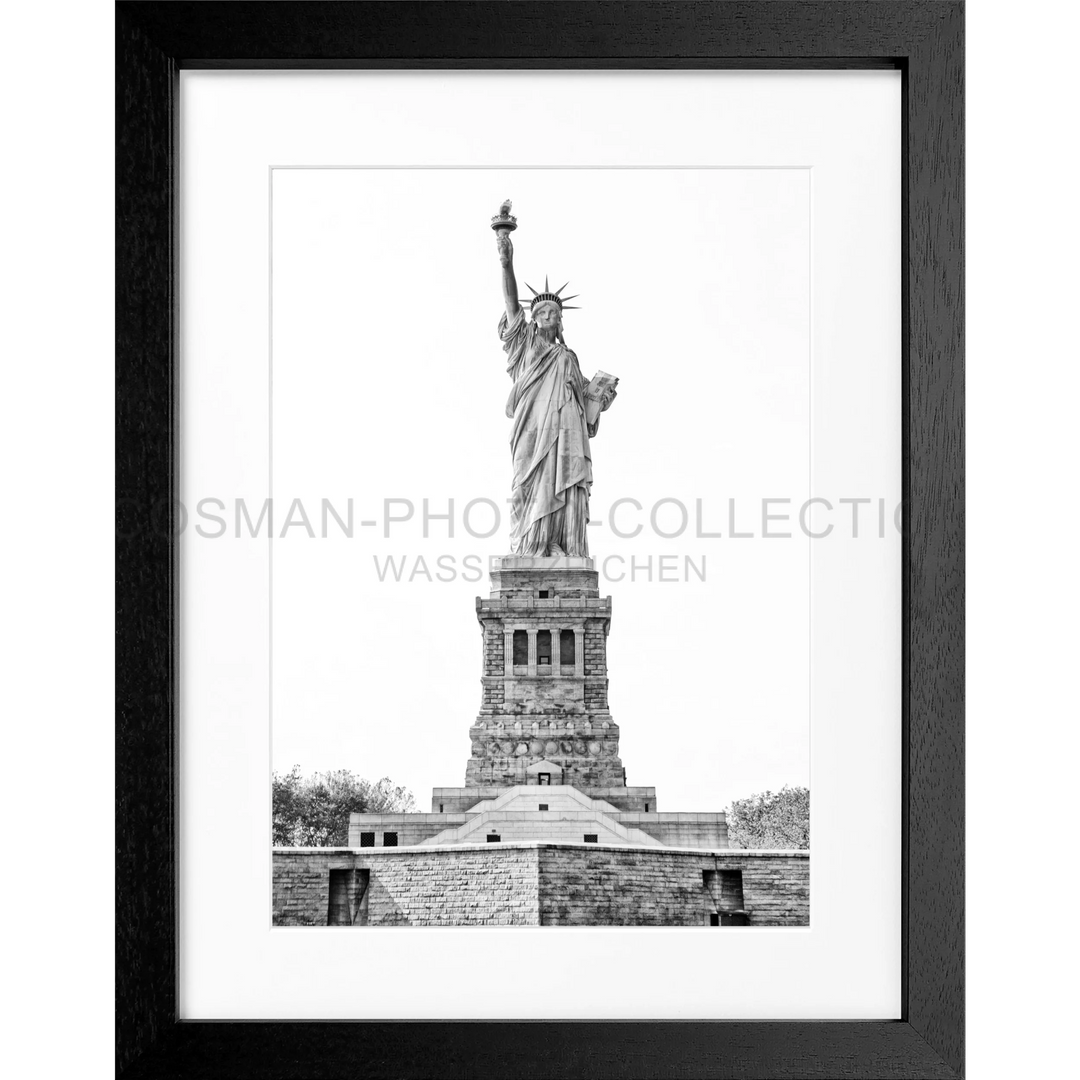 Statue of Liberty on pedestal in Poster New York Lady Liberty NY109