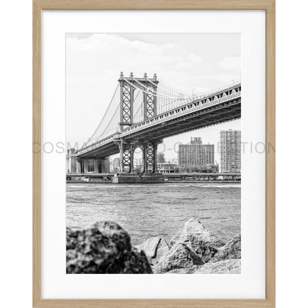 Schwarz-weißes Bild der Manhattan-Brücke über dem East River für Poster New York NY104