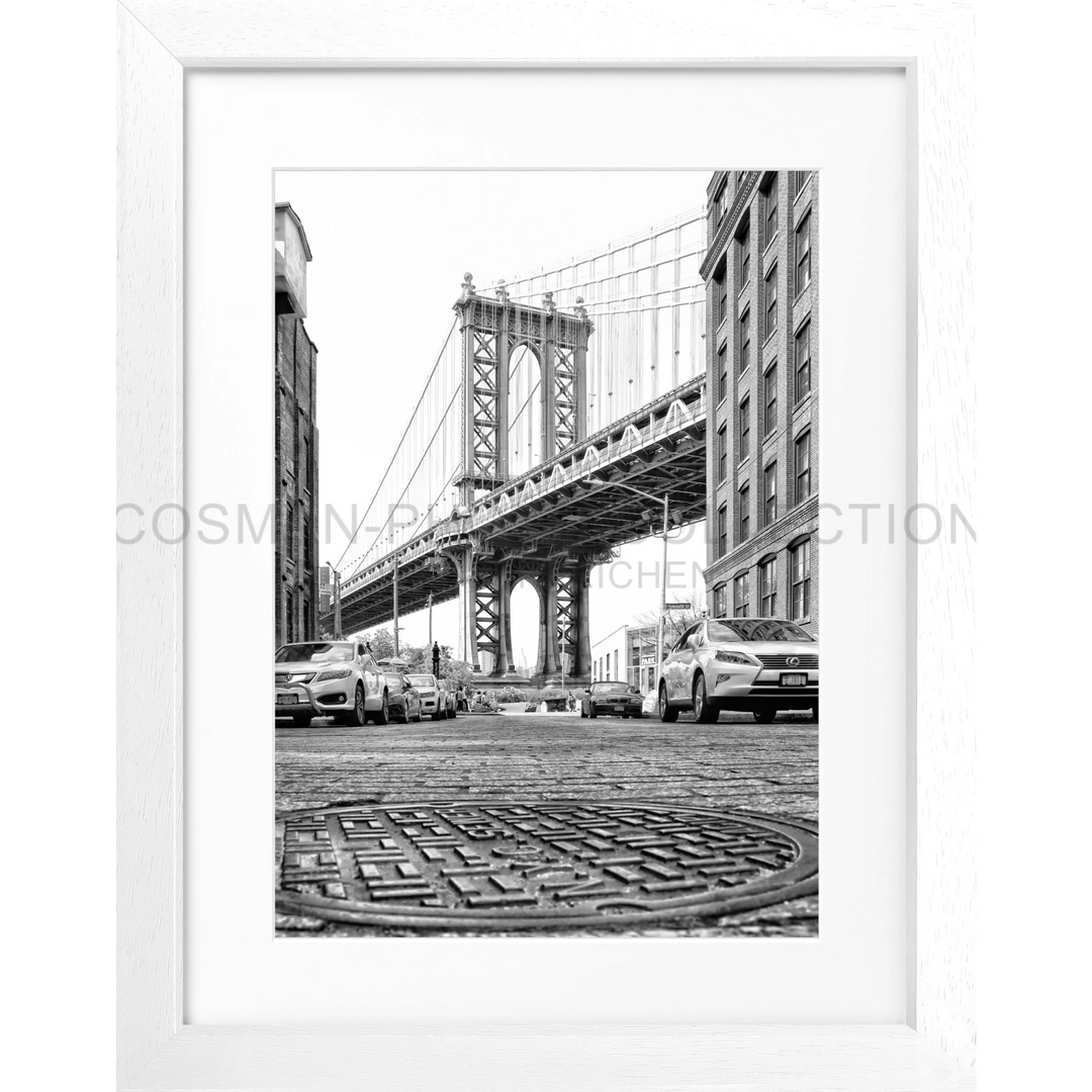 Manhattan Bridge in DUMBO, Brooklyn with a manhole cover, Poster New York NY33