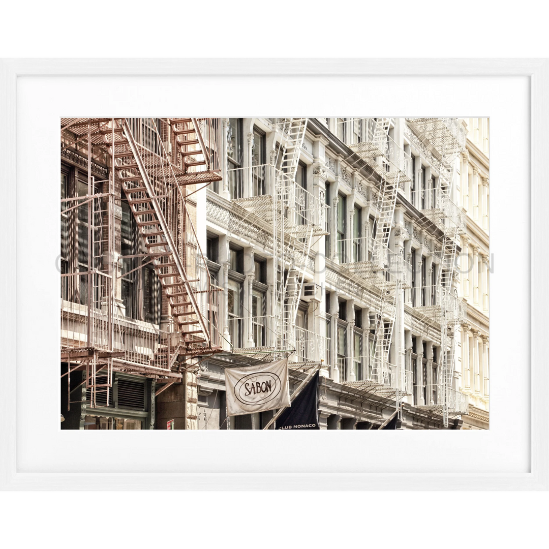 Gusseisen-Feuerschutztreppen an historischen Gebäuden in SoHo, New York City