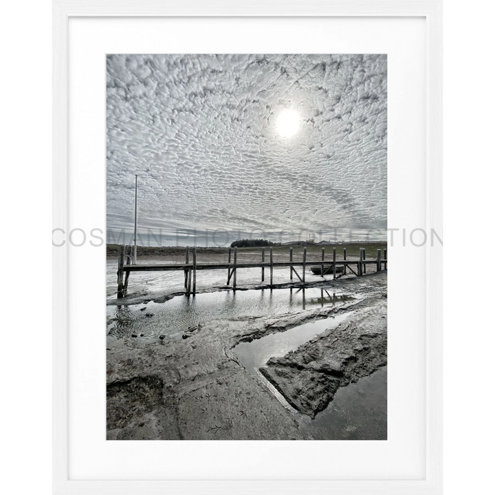 Holzpier über schlammigen Wattflächen im Poster Sylt Rantum Hafen SY53C